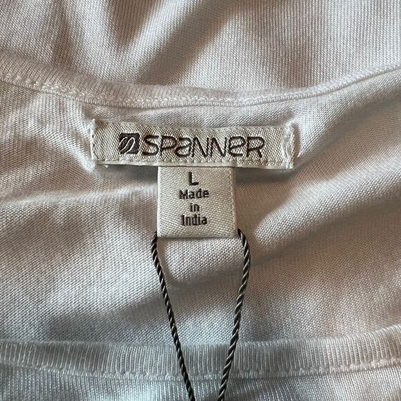 NWT! Spanner embellished short sleeve t shirt - Picture 3 of 11